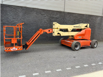 Személyemelő JLG E450AJ