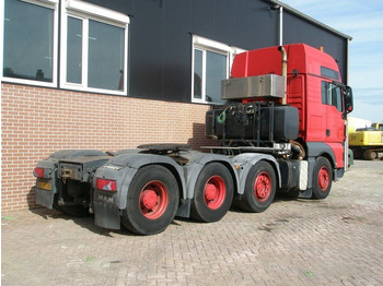 Nyergesvontató MAN TGX TGX 41.540: 4 kép.