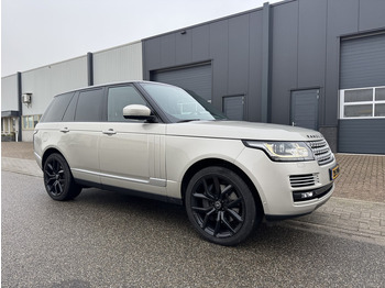 Autó LAND ROVER