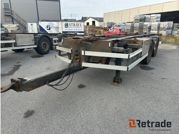 Pótkocsi cserefelépítményes