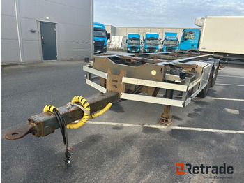 Pótkocsi cserefelépítményes