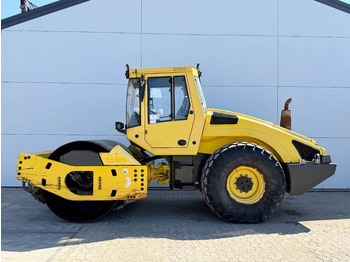 Henger BOMAG BW213DH-4