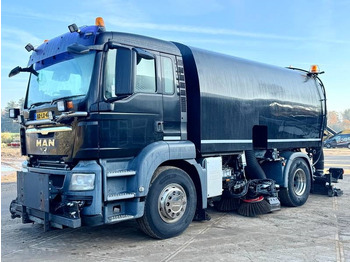 Utcaseprő gép MAN TGS 18.320