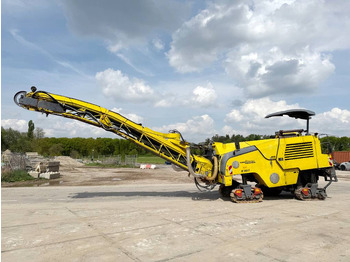 Aszfaltozó gép WIRTGEN W100F