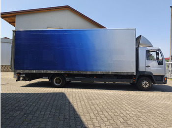 Dobozos felépítményű teherautó MAN LE 10.220: 4 kép.