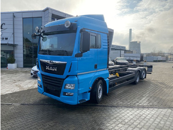 Alvaz teherautó MAN TGX 26.500
