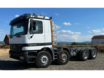 Alvaz teherautó MERCEDES-BENZ Actros 3243