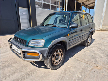 Terepjáró/ SUV TOYOTA