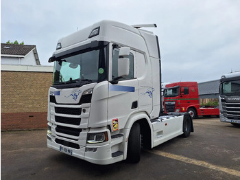 Nyergesvontató SCANIA R 500
