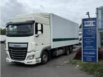 Dobozos felépítményű teherautó DAF XF 460