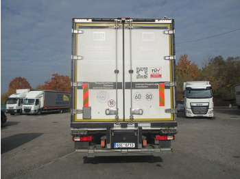 Hűtős teherautó Renault D18 320: 5 kép.