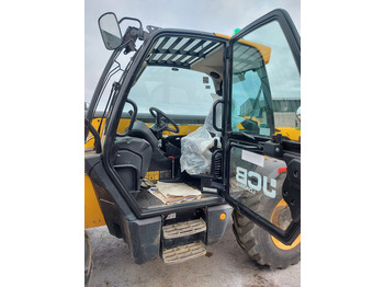 Teleszkópos rakodó 2020 JCB 540-140: 4 kép.