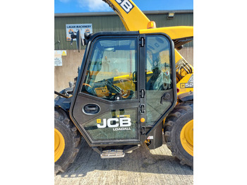 Teleszkópos rakodó 2021 JCB 527-58: 4 kép.