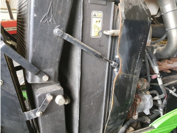 Radiátor Deutz Agrotron M620, M610, Ttv  Engine Water Cooling Radiator 0.015.4317.4/20: 2 kép. Radiátor Deutz Agrotron M620, M610, Ttv  Engine Water Cooling Radiator 0.015.4317.4/20: 2 kép.