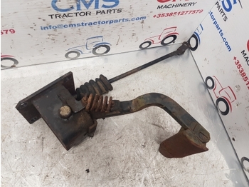 Kuplung és alkatrészek - Traktor Ford 7610 10 Series Clutch Pedal 83960492, E4nn7n546aa12b, E4nn7d082bc: 2 kép.