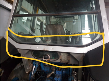 Fülke Ford Super Q Cab, 7610, 7710, 6610 Rear Section Column Steel: 5 kép.