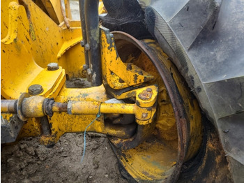 Első tengely - Anyagmozgató gép Jcb 530-105 Front axle hub rhs complete  18.16:1, 453/3338: 2 kép.