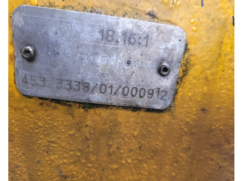 Első tengely - Anyagmozgató gép Jcb 530-105 Front axle hub rhs complete  18.16:1, 453/3338: 4 kép.