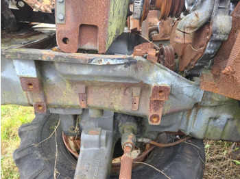 Első tengely MASSEY FERGUSON