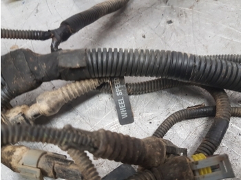 Kábel/ Kábelkorbácso - Traktor New Holland T5.95, T5.105, T5.115 Transmission Back End Wiring Loom 47398405: 5 kép.