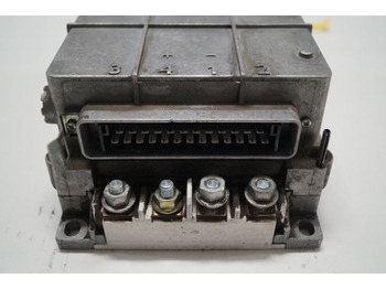 ECU - Anyagmozgató gép Linde 3903608662 | Rij regeling Drive controller 24V/300A LDC-2711fs10 version 1: 3 kép. ECU - Anyagmozgató gép Linde 3903608662 | Rij regeling Drive controller 24V/300A LDC-2711fs10 version 1: 3 kép.