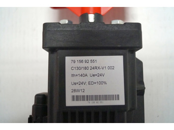 Elektromos rendszer - Anyagmozgató gép unknown 7915692551 | Noodstop schakelaar Emergency off switch C130/180 24RX-V1 0 Noodstop schakelaar Emergency off switch C130/180 24RX-V1 002 24V/140A ED=100% sn. 7915692551: 2 kép.