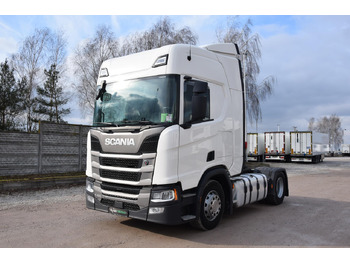 Nyergesvontató SCANIA R 450
