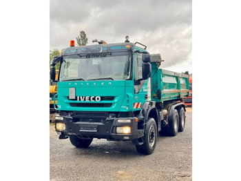 Billenőplatós teherautó Iveco TRAKKER 450 6x4 WYWROTKA MELLER | EURO 5 | MANUAL | KLIMA | RETARDER | PRZEBIEG 364 000km !: 2 kép. Billenőplatós teherautó Iveco TRAKKER 450 6x4 WYWROTKA MELLER | EURO 5 | MANUAL | KLIMA | RETARDER | PRZEBIEG 364 000km !: 2 kép.