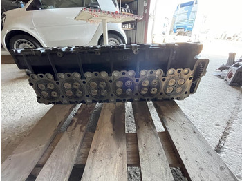 Motor fej - Teherautó MAN TGA COMMONRAIL D20: 3 kép.