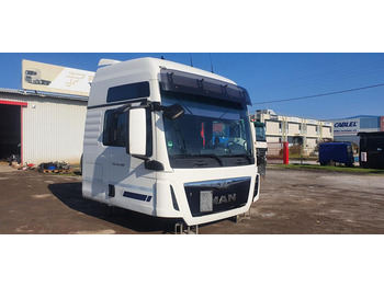 Fülke MAN TGX