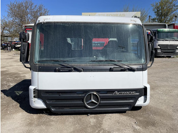 Fülke MERCEDES-BENZ Actros