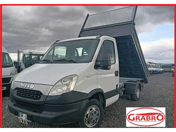 Billenőplatós kisteherautó IVECO Daily 35C15