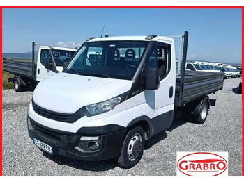 Billenőplatós kisteherautó IVECO Daily 35c12