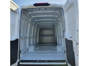 Új Furgon IVECO DAILY 35S18HA8 L4H2: 5 kép.