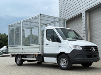 Platós kisteherautó MERCEDES-BENZ eSprinter