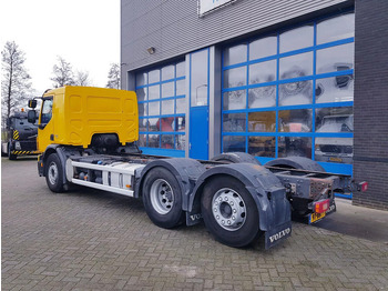 Alvaz teherautó Volvo FE 300 EEV 6X2 Retarder 258.000 KM TÜV: 4 kép.