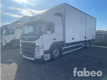 Dobozos felépítményű teherautó VOLVO FM