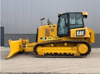 Buldózer CATERPILLAR D6K2
