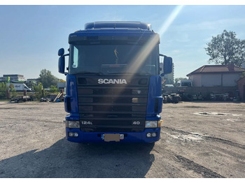 Nyergesvontató SCANIA 124