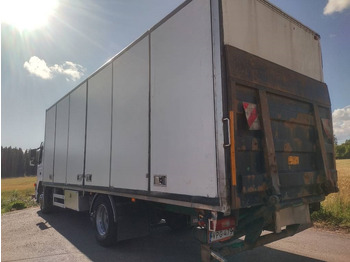 Dobozos felépítményű teherautó Volvo FM9 4x2 8,40m pitkä kylkiaukeava kori: 5 kép.