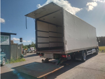Dobozos felépítményű teherautó Volvo FM9 4x2 8,40m pitkä kylkiaukeava kori: 4 kép.