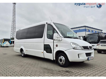 Minibusz IVECO