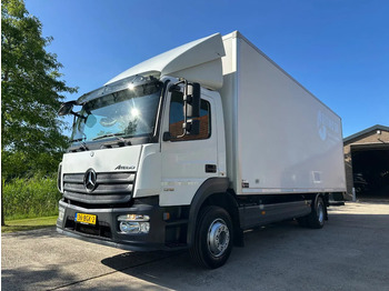 Dobozos felépítményű teherautó MERCEDES-BENZ Atego 1218