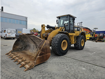 Gumikerekes homlokrakodó CATERPILLAR 966K