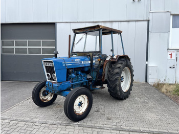 Traktor FORD