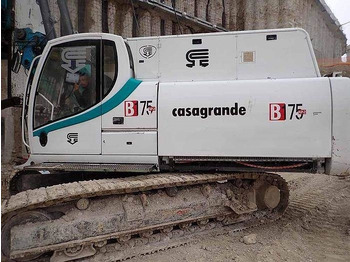 Fúrógép Casagrande B175XP-2: 5 kép. Fúrógép Casagrande B175XP-2: 5 kép.