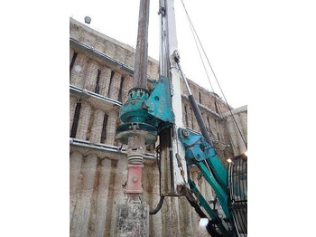 Fúrógép Casagrande B175XP-2: 3 kép. Fúrógép Casagrande B175XP-2: 3 kép.