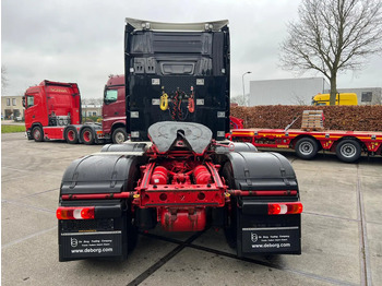 Nyergesvontató Mercedes-Benz Actros 3351 LS 6x4: 4 kép.