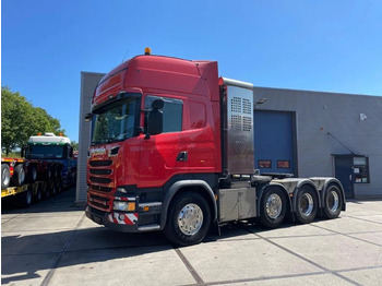 Nyergesvontató SCANIA R 580