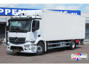 Dobozos felépítményű teherautó MERCEDES-BENZ Actros 1832